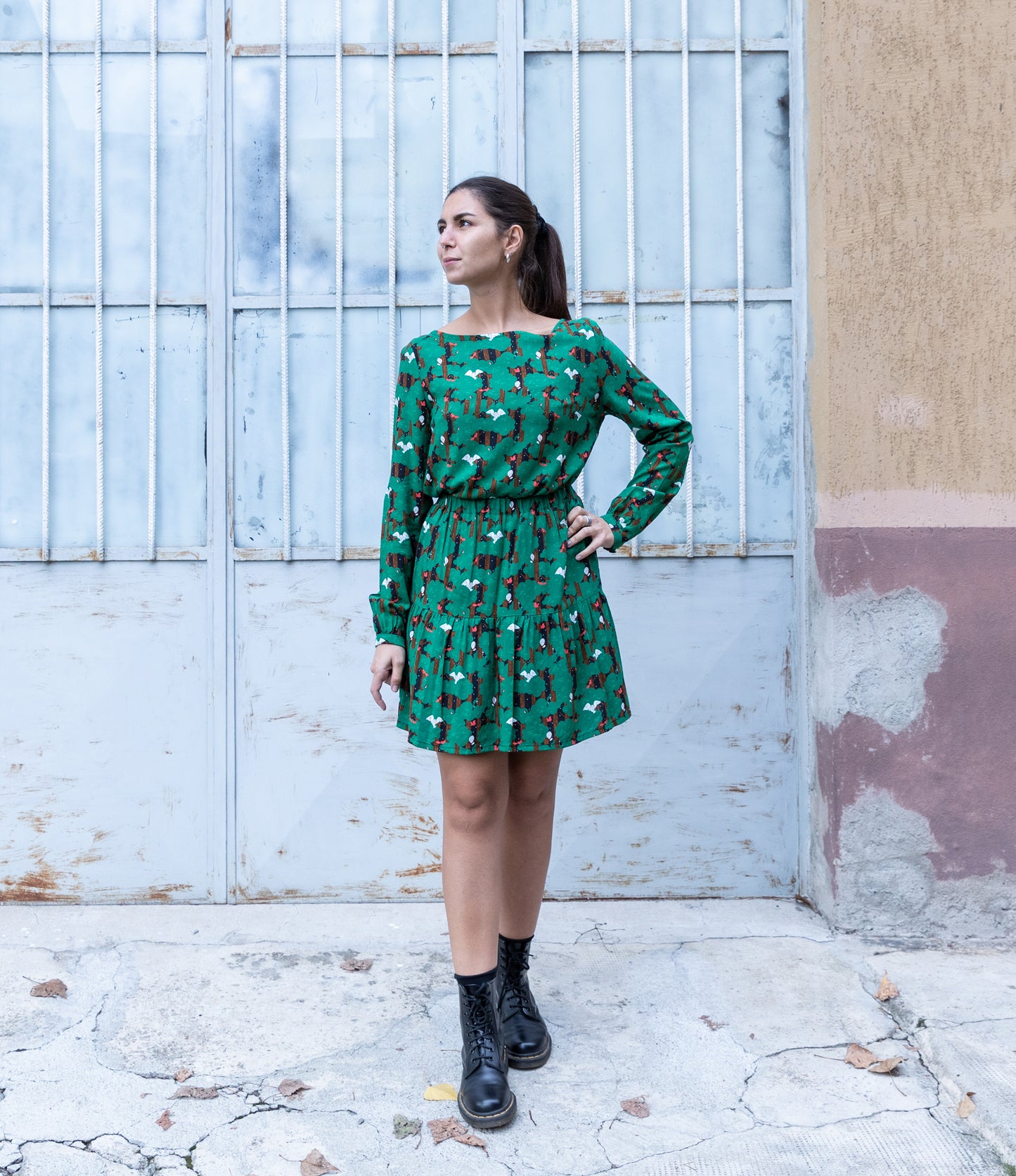 Gonna Diana - gonna in viscosa arricciata in vita con balza, stampa Night In The Woods