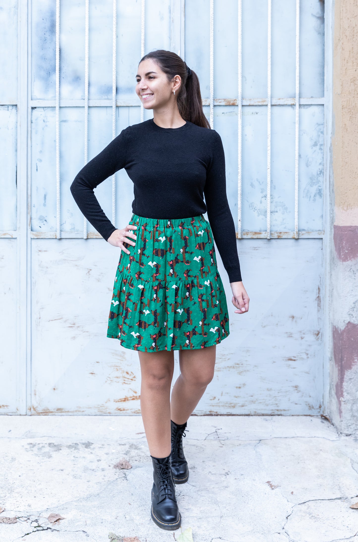 Gonna Diana - gonna in viscosa arricciata in vita con balza, stampa Night In The Woods