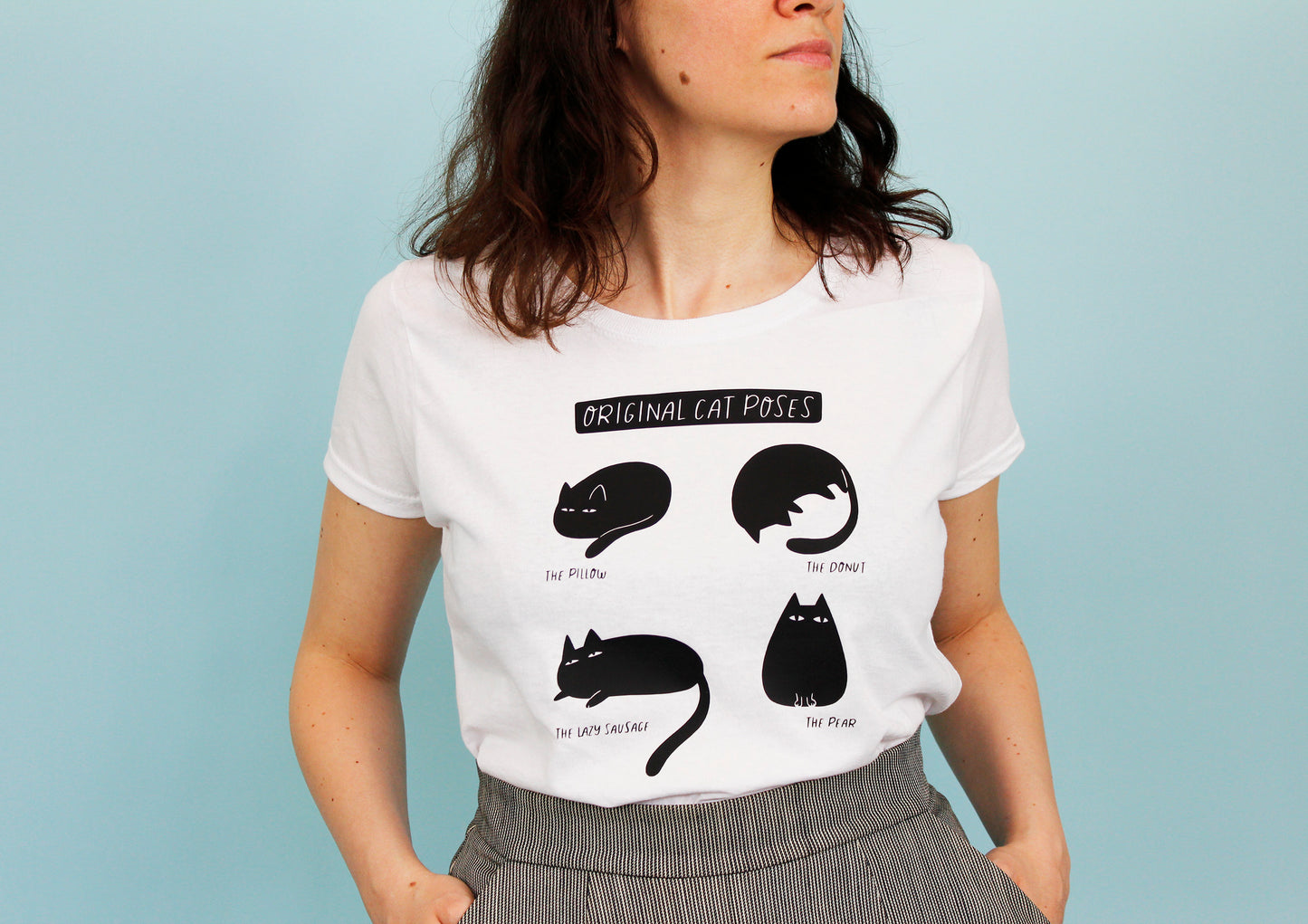T-shirt bianca di cotone - Original Cat Poses, gatti illustrati nelle loro pose preferite