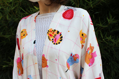 Kimono a maniche lunghe, collezione GNAM! Stampa illustrata da Anna Spreafico