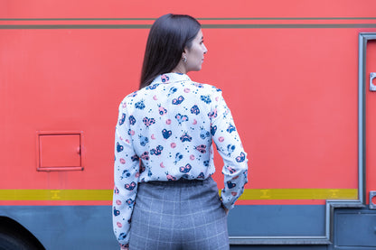 Camicia Laura - camicia a maniche lunghe con colletto, stampa farfalle e luna