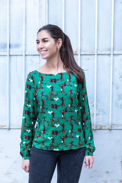 Blusa Piera - blusa verde a maniche lunghe con scollo a barca, stampa Night In The Woods