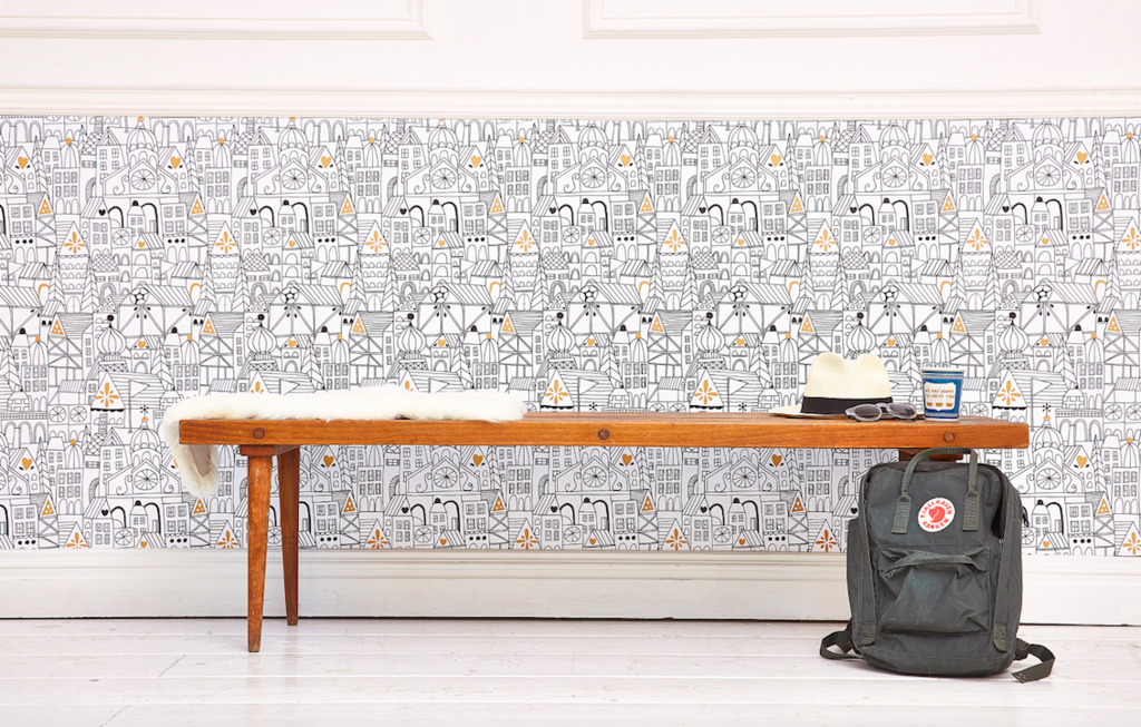 Love at first sight: removable wallpaper