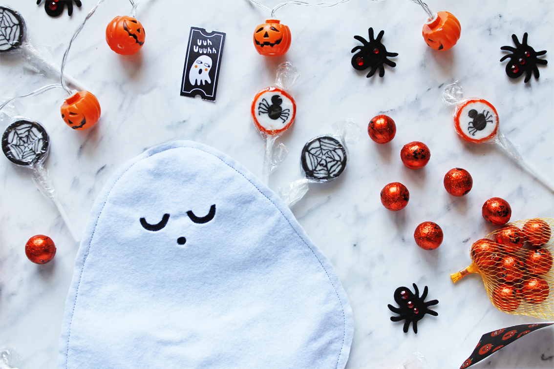 halloween ghost treat bag free pattern and tutorial